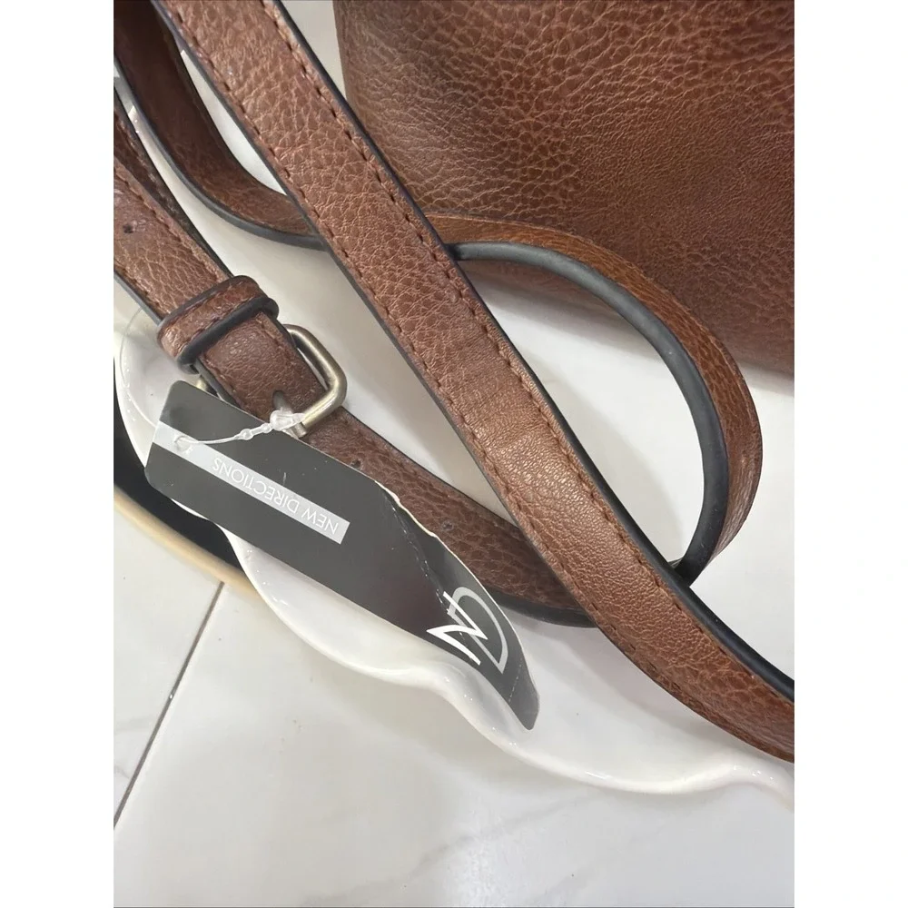 NWT ND Womens Leather Shoulder Bucket Bag Cognac Brown Bucket From Belk - Picture 3 of 13